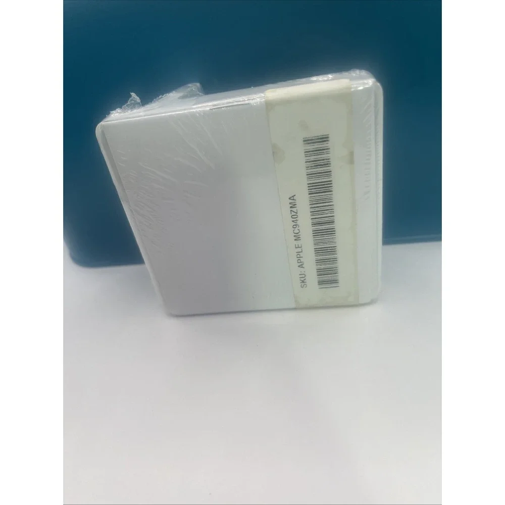 ORIGINAL Apple iPad Base Dock A1381 MC940ZM/A for iPad 2 & 3rd Generation Unused